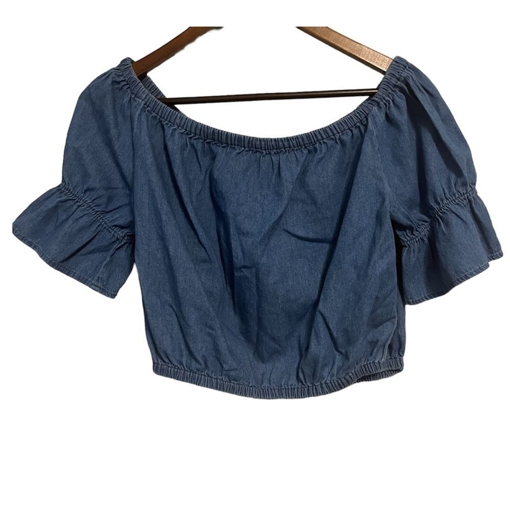 Love Tree Chambray Short Sleeve Top
